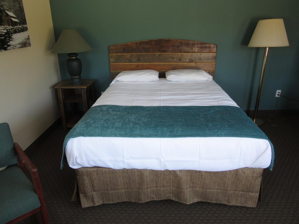ווסט ילוסטון Al'S Westward Ho Motel מראה חיצוני תמונה