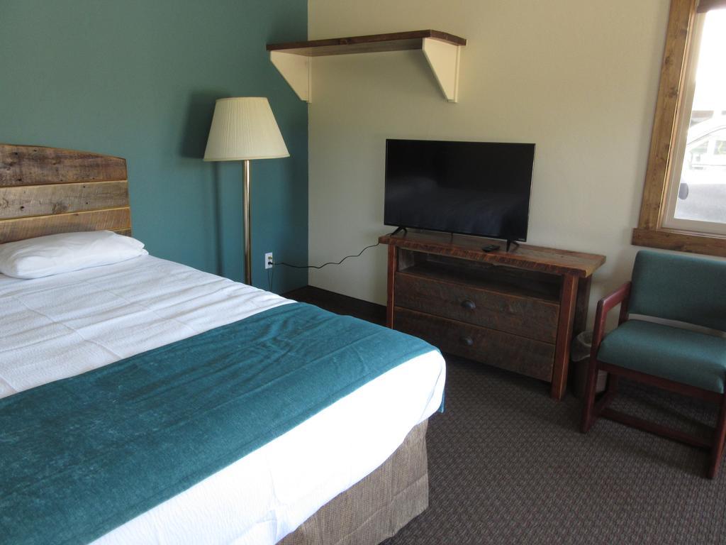 ווסט ילוסטון Al'S Westward Ho Motel מראה חיצוני תמונה